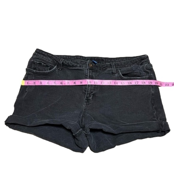 Arizona Black Distressed Jean Shorts Cotton Spandex Rolled Hem Junior Size 17 - Picture 5 of 10